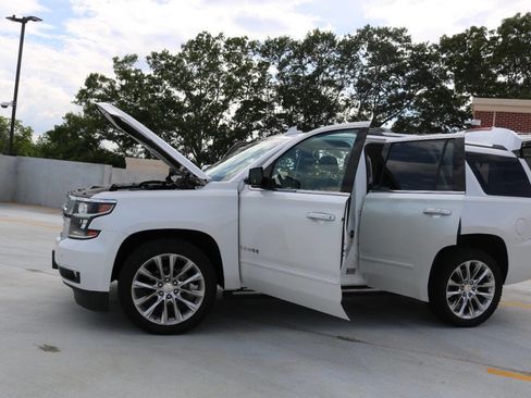 Used 2019 Chevrolet Tahoe Premier w/ Premier Plus Edition AWD/4WD image 74