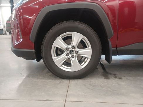 Used 2019 Toyota RAV4 XLE w/ All Weather Liner Package AWD/4WD image 35