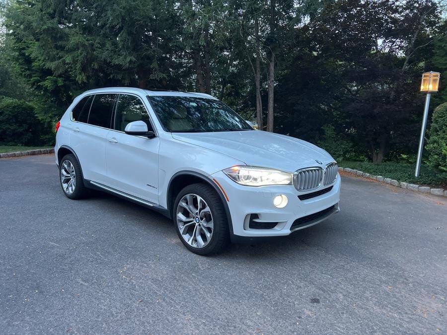 Used 2017 BMW X5 xDrive35d AWD/4WD image 1