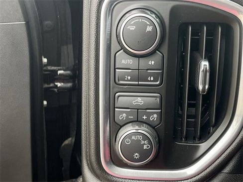 Used 2019 Chevrolet Silverado 1500 LT w/ Texas Edition image 24