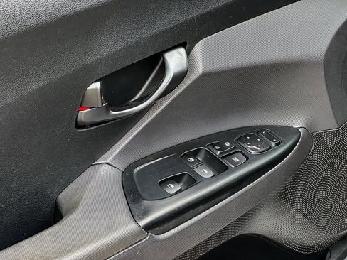 Used 2019 Hyundai Veloster N N w/ Performance Package image 13