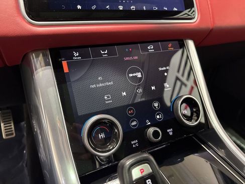 Used 2020 Land Rover Range Rover Sport HST image 24