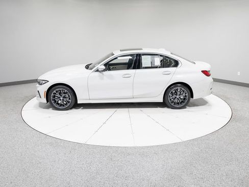 Used 2025 BMW 330i xDrive Sedan w/ Premium Package image 36