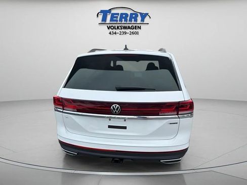 New 2026 Volkswagen Atlas SE image 3