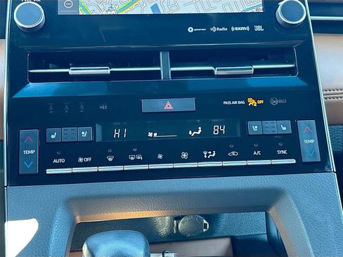 Used 2022 Toyota Avalon Limited w/ Advanced Safety Package image 16