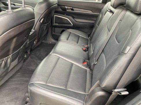 Used 2023 Kia Telluride EX X-Line AWD/4WD image 31