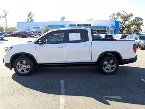 Certified 2025 Honda Ridgeline TrailSport image 12
