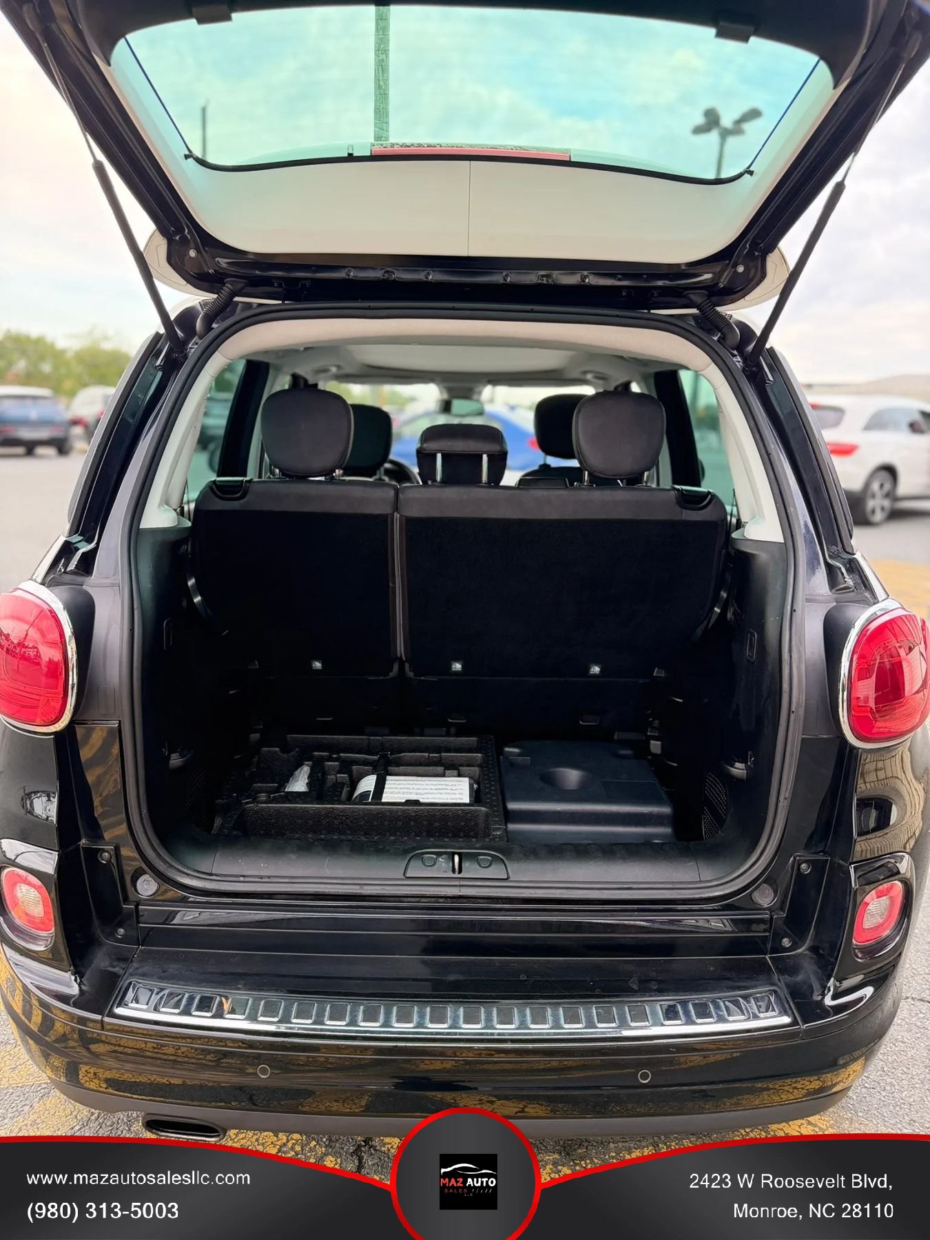 Used 2014 FIAT 500L Lounge FWD image 16