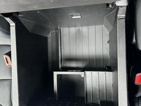 Used 2025 Toyota Tundra Platinum image 30