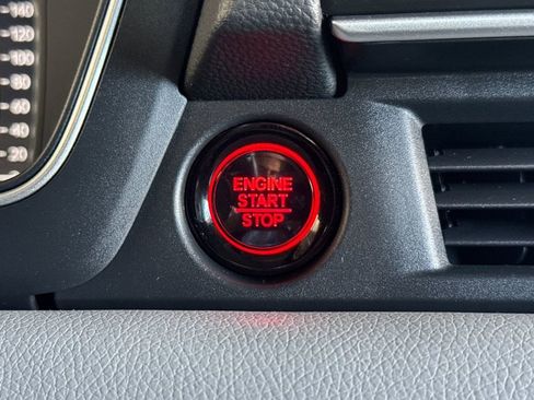 Used 2023 Honda Pilot Elite image 21