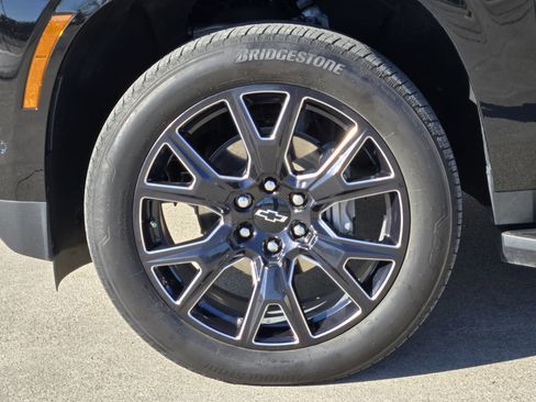 Used 2025 Chevrolet Tahoe RST w/ Comfort Package image 18