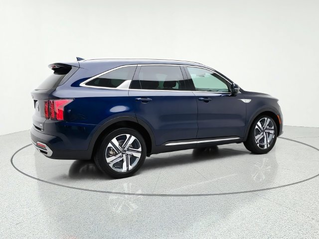 Certified 2023 Kia Sorento EX AWD/4WD image 6