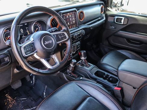 Used 2023 Jeep Gladiator Mojave w/ LED Lighting Group AWD/4WD image 18
