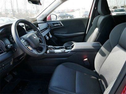 New 2026 Mitsubishi Outlander ES