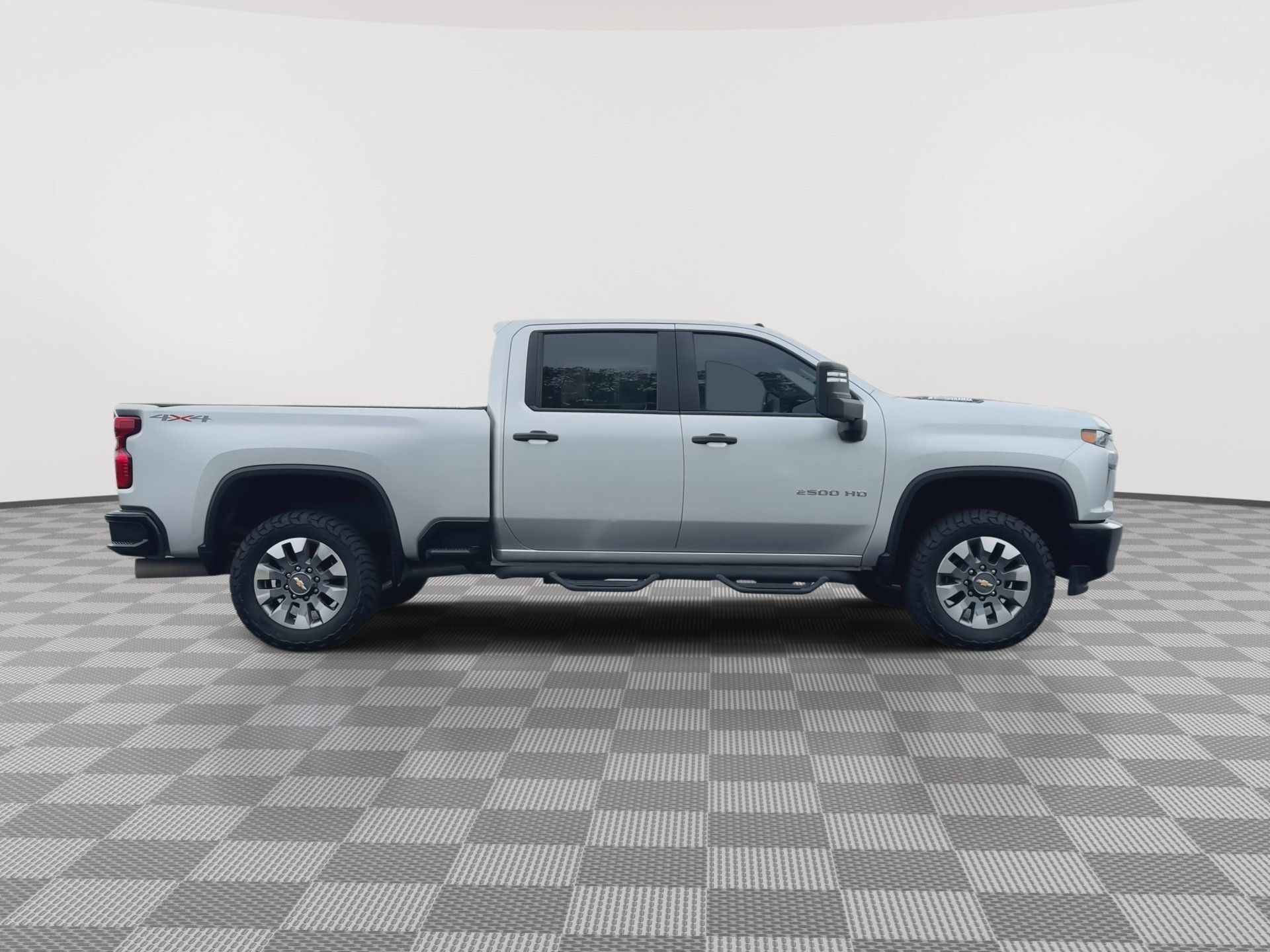 Used 2023 Chevrolet Silverado 2500 Custom w/ Custom Value Package AWD/4WD image 9