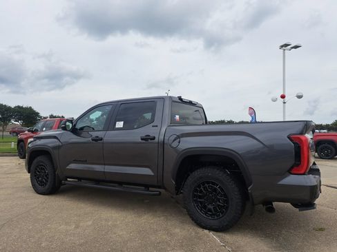 New 2026 Toyota Tundra SR5 w/ SR5 Convenience Package RWD image 7
