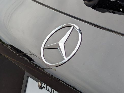 Used 2019 Mercedes-Benz GLC 300 4MATIC image 29