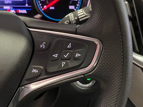 Used 2020 Chevrolet Equinox LT w/ LPO, Floor Liner Package FWD image 34