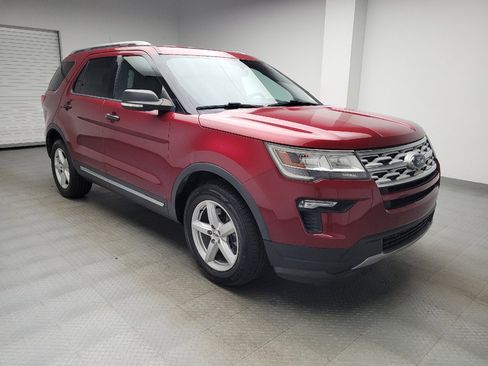 Used 2019 Ford Explorer XLT w/ Equipment Group 202A FWD image 13