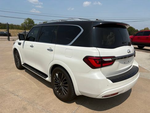 Used 2024 INFINITI QX80 Sensory AWD/4WD image 6