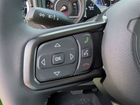 New 2025 Jeep Gladiator Sport image 17