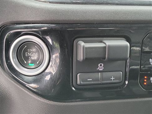 Used 2025 Chevrolet Blazer EV RS image 28