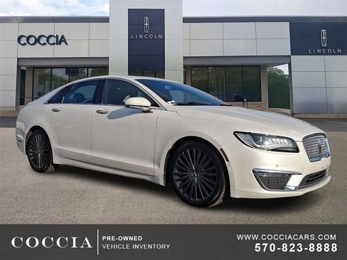 Used 2017 Lincoln MKZ Reserve w/ Technology Package image 3