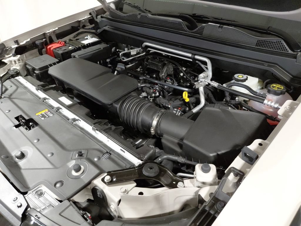 New 2026 Chevrolet Colorado ZR2 w/ ZR2 Bison Edition AWD/4WD image 38