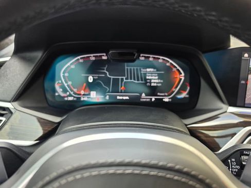 Used 2021 BMW X7 xDrive40i w/ M Sport Package AWD/4WD image 33