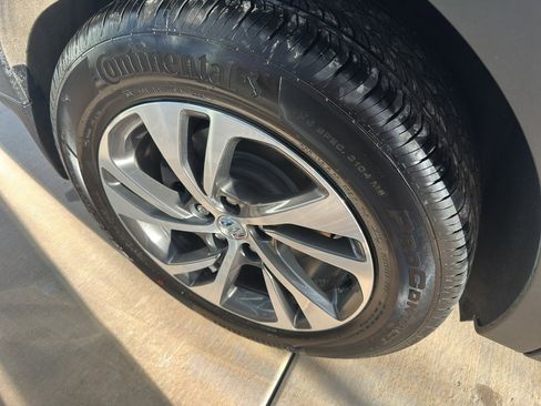 Used 2023 Buick Envision Essence image 11