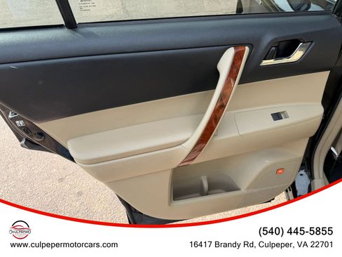 Used 2013 Toyota Highlander Limited AWD/4WD image 11
