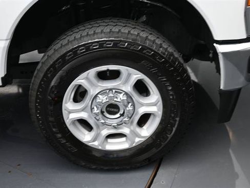 Certified 2026 Ford F350 XLT w/ FX4 Off-Road Package AWD/4WD image 25