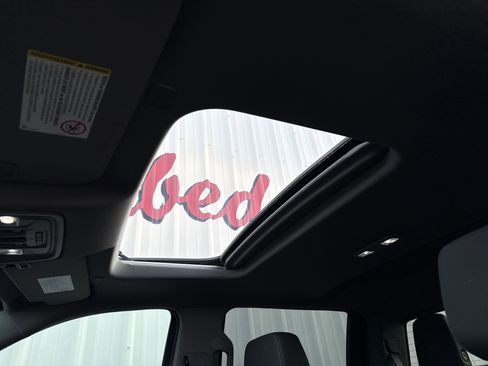 Used 2022 Chevrolet Silverado 2500 LTZ w/ LTZ Plus Package image 27