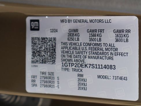 Used 2025 GMC Canyon AT4 w/ Nightfall Edition image 27