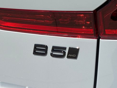 New 2026 Volvo XC60 B5 Ultra w/ Protection Package Premier image 8