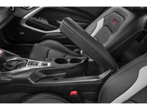Used 2018 Chevrolet Camaro SS RWD image 18