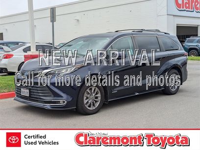 Certified 2021 Toyota Sienna XLE