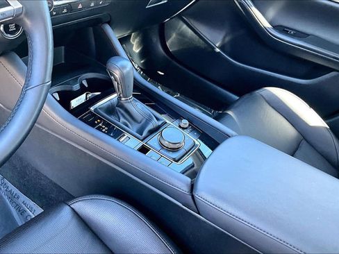 Certified 2023 MAZDA MAZDA3 2.5 Turbo Sedan w/Premium Plus image 10