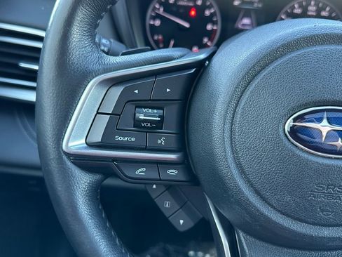 Used 2022 Subaru Outback Limited image 29