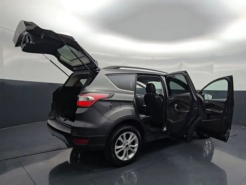 Used 2017 Ford Escape SE w/ SE Leather Comfort Package AWD/4WD image 28