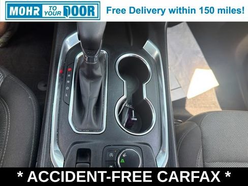 Used 2022 Chevrolet Traverse LT FWD image 27