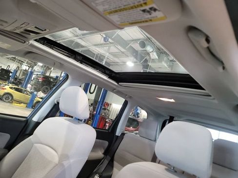 Used 2018 Subaru Forester 2.5i Premium AWD/4WD image 9