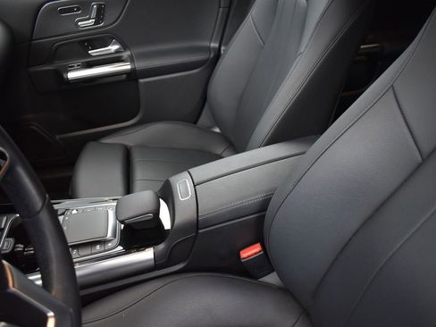 Used 2022 Mercedes-Benz GLA 250 GLA 250 image 13