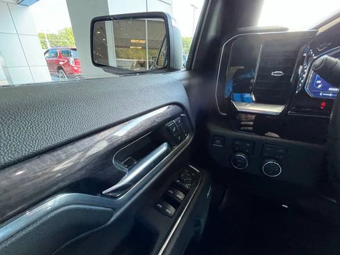 Certified 2023 Chevrolet Silverado 1500 LTZ AWD/4WD image 18