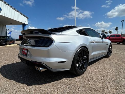 Used 2018 Ford Mustang GT Premium RWD image 6