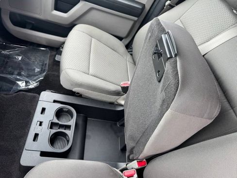 Used 2015 Ford F150 XLT w/ Equipment Group 302A Luxury AWD/4WD image 22