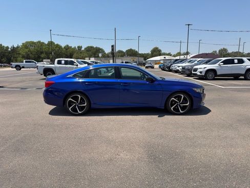 Used 2022 Honda Accord Sport Special Edition image 3