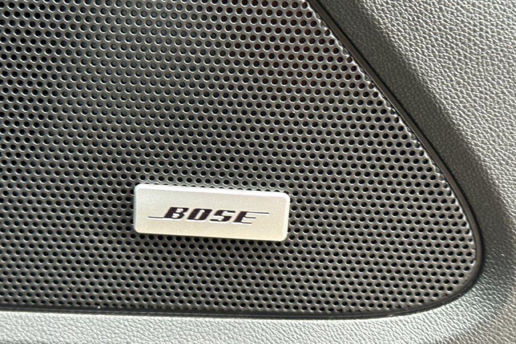 Used 2023 Chevrolet Equinox RS w/ RS Leather Package FWD image 21