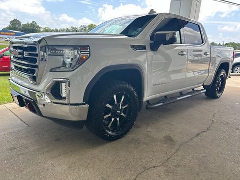 Used 2020 GMC Sierra 1500 SLT w/ SLT Convenience Package AWD/4WD image 4