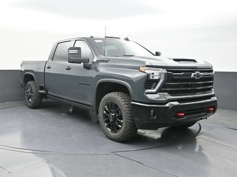 New 2026 Chevrolet Silverado 2500 LTZ w/ LTZ Plus Package AWD/4WD image 15